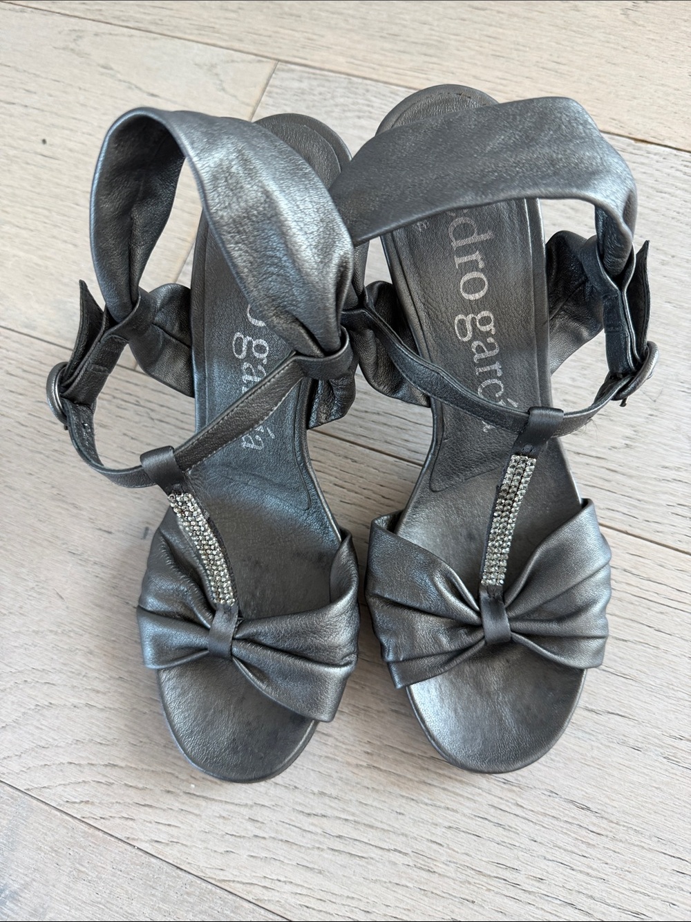 Pedro Garcia Metallic Silver Bow T-Strap Sandals